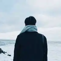 暗黑头像男真人背影头像