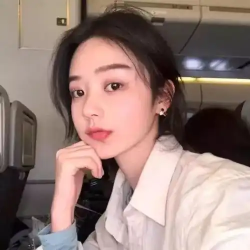 16句高冷噎死人的签名句子
