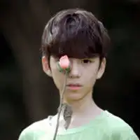 小帅哥头像00后12岁清新小帅哥qq头像
