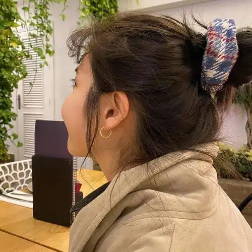 4款夏日清爽发型教程,长发短发都超合适