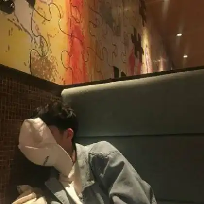 帅气清新男神头像,让这帅的男头赶走所有孤独
