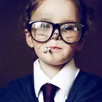 女生带花环小清新头像背影微信头像图片大全
