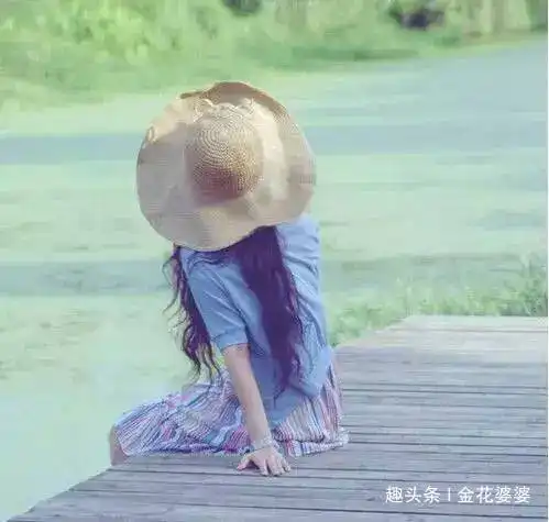 妻子回家太晚,婆婆把门反锁不让进屋,她叫来父母都蒙了
