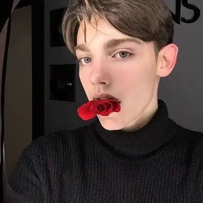 2018最流行的微博头像男生欧美风日子照旧自斟自酌自消愁
