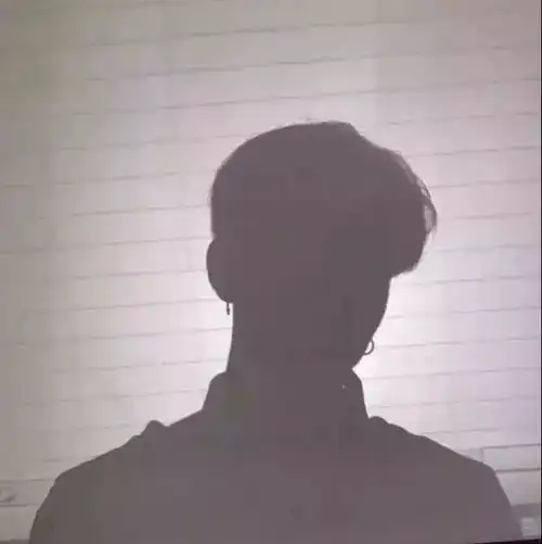 黑白头像一起长大
