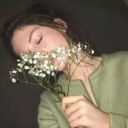 或许前路永夜即便如此我也要前进高冷清新欧美女生头像
