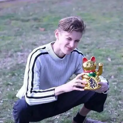 看到的洒脱是男人应有的,欧美高端帅气头像
