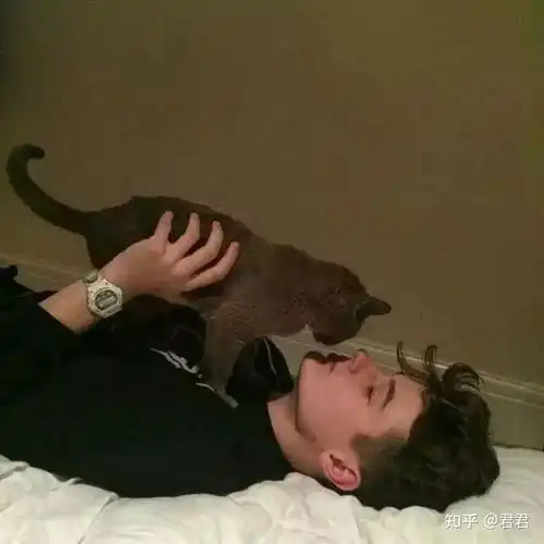 适合男生用的头像简约干净男生头像帅气特别沙雕的头像适合永久做头像的图片猛男适合的头像一眼难忘的微信头像
