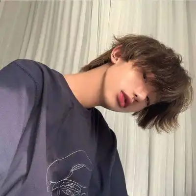 最痛的哭泣总掉不下半滴眼泪
