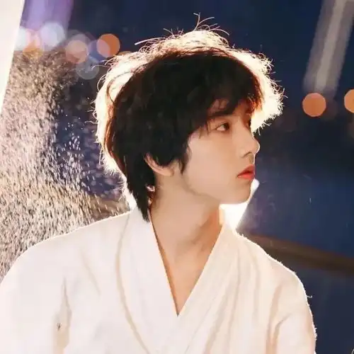 情侣头像丨情侣头像一男一女高冷可爱
