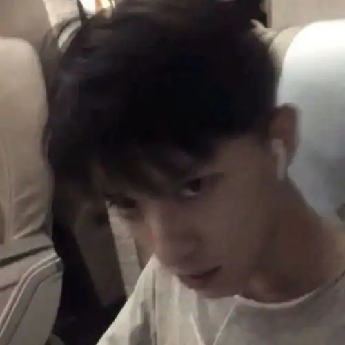 执着是一种负担,放下是一种解脱人没有完美,幸福没有一百分,不能拥有那么多,何必要求那么多树间
