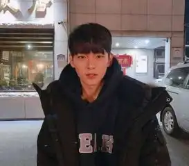 qq聊天,对方常发嗯哦敷衍你老司机教你3招摆脱尬聊
