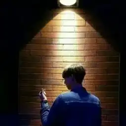 清新唯美背影情侣头像一男一女图片听你的心跳和我的节奏一样
