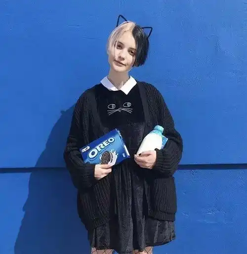 想分享手机里存的一些漂亮可爱女生的照...
