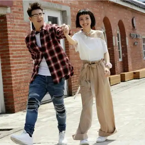 潘玮柏结婚女方因王思聪一句话被扒黑料,网友潘玮柏也不是好人
