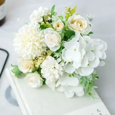 北欧手捧仿真花束干花摆件假花塑料花客厅卧室餐桌混合式插花装饰
