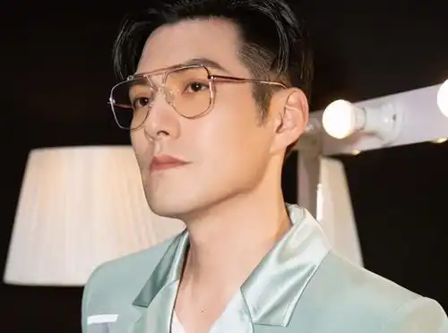 严屹宽新片引来吐槽,状态被指美人迟暮,古装男神何以沦落至此
