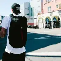 经典欧美男生复古街拍头像微信头像图片大全
