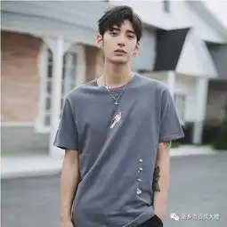 百大男装中庭特卖点燃你的沉敛内涵,焕发成熟气质
