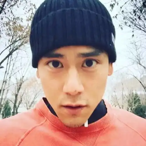 彭于晏被金融大佬潜规则帅彭彭男女通吃了
