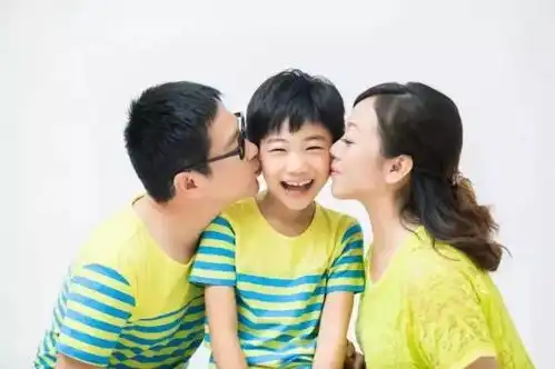 萌化了南京小男生连写4篇作文催父母生二宝宝
