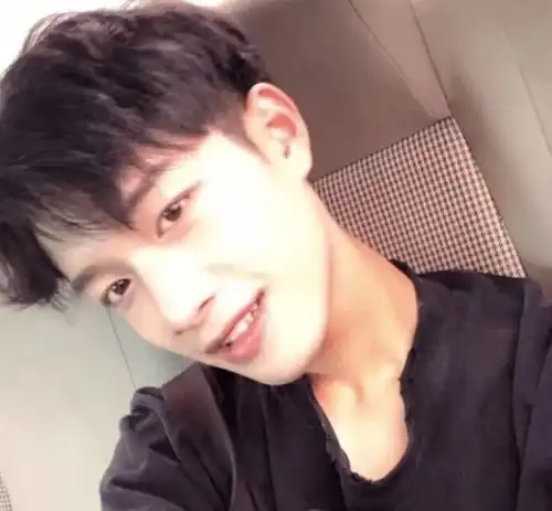 超可爱头像图片男男生
