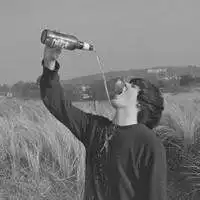 微信难过喝酒头像男生微信头像图片大全
