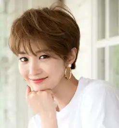 脸大的女生,怎么剪短发最好看

