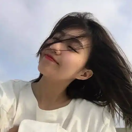 头像没有什么特别的爱好,除了你就是钱
