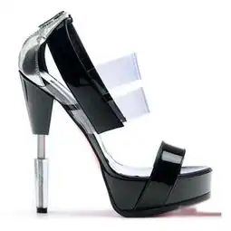 初夏流行铆钉防水台高跟鞋朋克风另类设计高跟鞋图片欣赏
