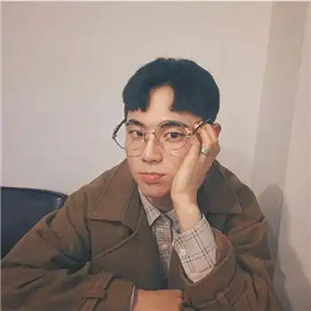 2018男生孤独最新头像每天晚上心里很难受很难受
