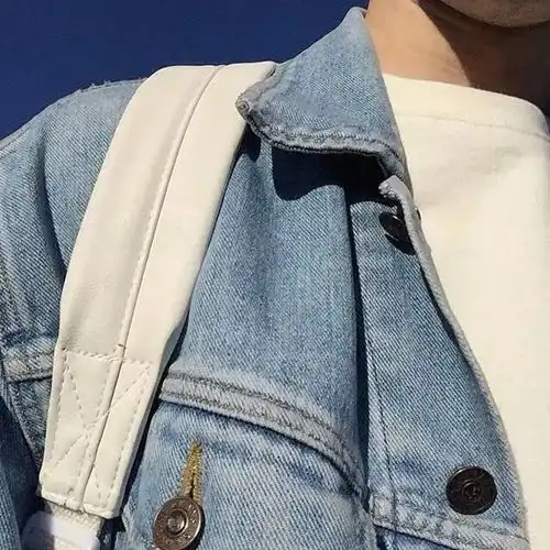 男生头像好看的男生头像高冷伤感男人各自奔跑只有自己第195期
