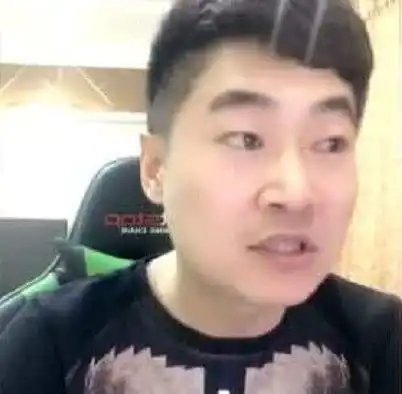 走红就离婚的4大网红渣男,驴家班二子爷上榜,第一简直就是极品
