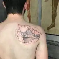 社会人照片男生带纹身带字微信头像图片大全

