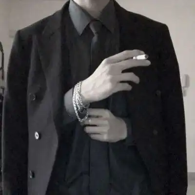 黑色简约绅士领带头像半身领带成熟男人专用头像
