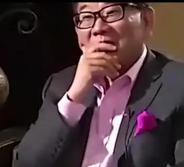 京圈最财大气粗的艺人难怪娱乐圈男女明星这点破事全被他撕烂了

