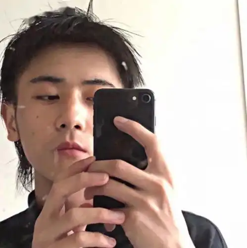 头像是你喜欢的帅哥吗
