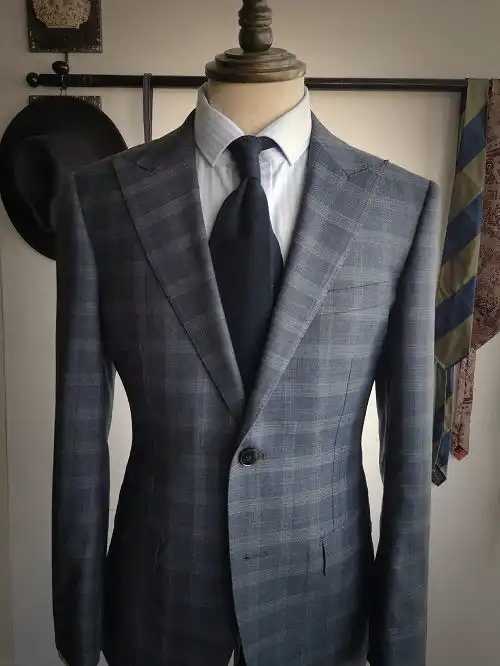 男士订制西服专业的男士西服定制服务产品大图
