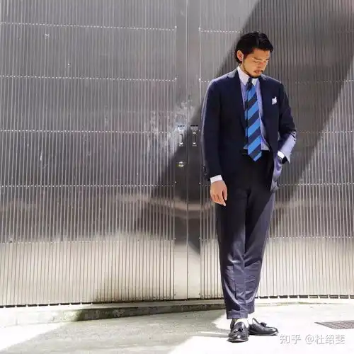 中国男人穿西装注定不如欧美人帅基本款
