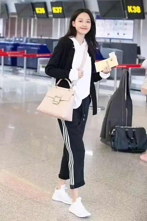 女神娜扎这次跟孙怡撞衫却输个精光要怪就怪孙怡太有气质
