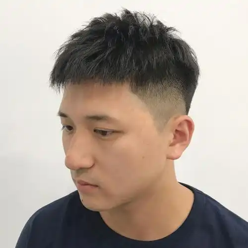 男发不管怎么剪,建议试试这9款发型,干净帅气显精神
