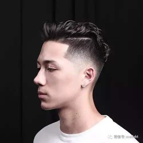 帅到让女生窒息的型男发型

