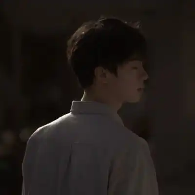 暗黑系男生头像真人版又很帅气2022吸引人的高级感的男头很有魅力
