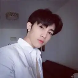 春季拍卖会你要的小哥哥小姐姐都在这里呦
