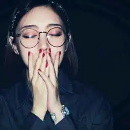 当女生说你给我发个红包吧该怎么办