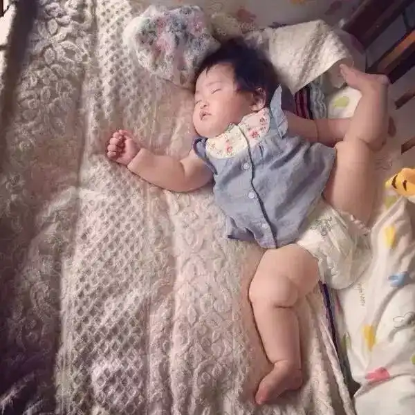 熊孩子们突然断电的瞬间,简直了,哈哈哈哈哈哈
