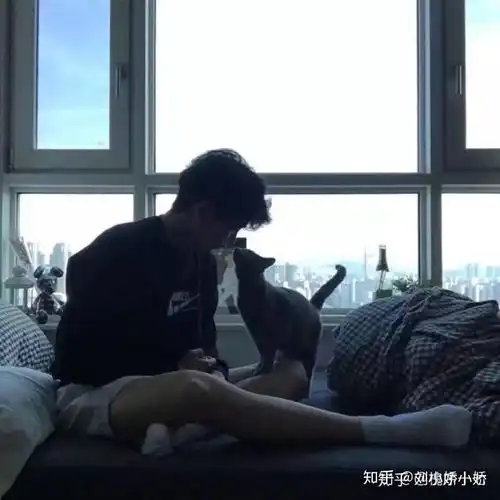 有哪些有格调的头像图片,不要那种恶搞的骚气的装小清新的
