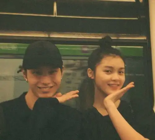 一波高质量情头小情侣们国庆快乐
