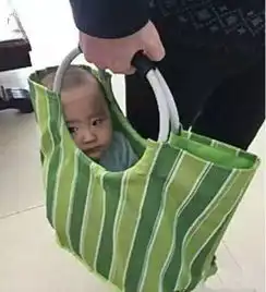 2b父母都是这样带孩子的,普通父母和文艺父母都闪开
