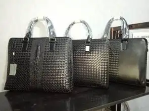 真正的嗨扣货,bv家原版公文包此时不出手,更待何时全程实拍
